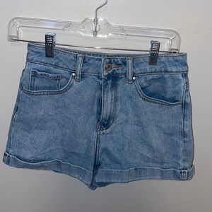 Pacsun light wash mom shorts- size 25